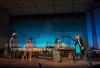 Filename=The_Bird_House_165.jpg
Filesize=29KiB
Dimensions=400x274
Date added=Nov 08, 2013 The_Bird_House_165.jpg